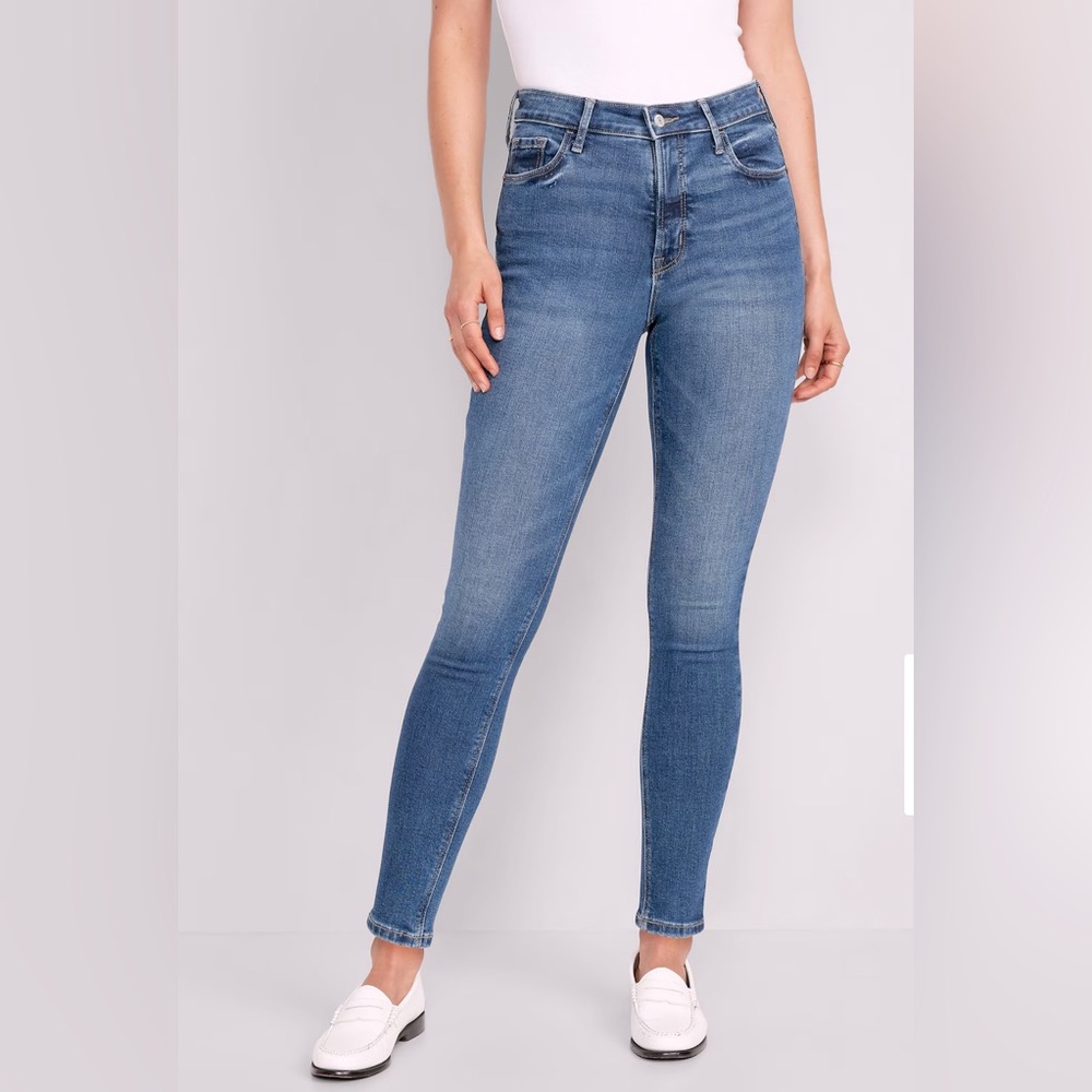 Old Navy High-Waisted Rockstar Super-Skinny Jeans